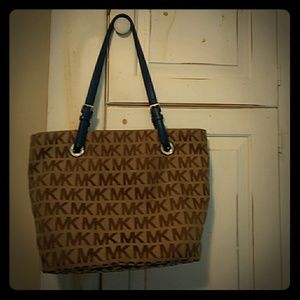 Michael Kors shoulder bag
